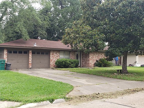 2nd image of 566 Lilac Ave