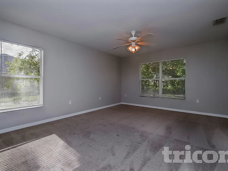 8 Matricaria Ct — Photo 6