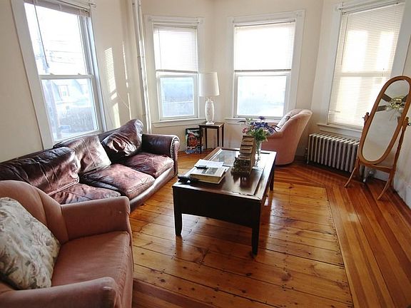 4th image of 1 Forest Hill Ave #3