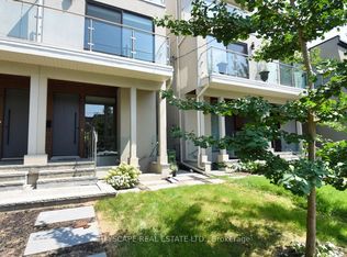 703 Markham St #B, Toronto, ON M6G 2M2