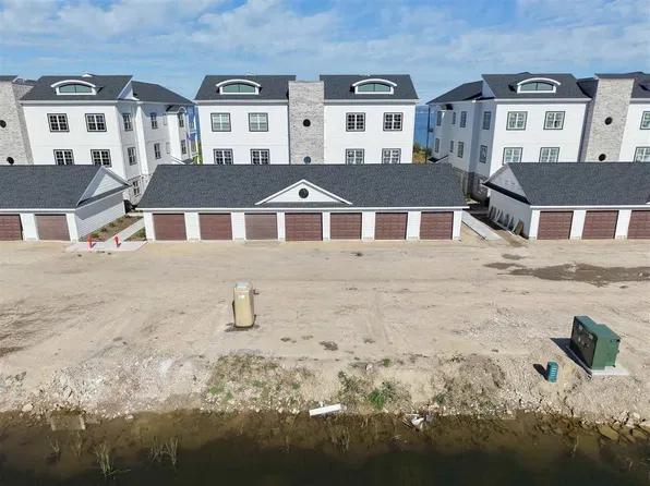 631 Lakeview Ave Unit 7, Petoskey, MI 49770