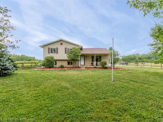 16104 Streicher Rd Brownstown Mi 48173 Zillow