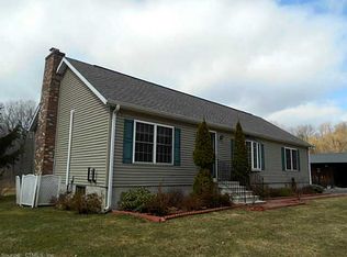 148 Wrights Crossing Rd, Pomfret Center, CT 06259