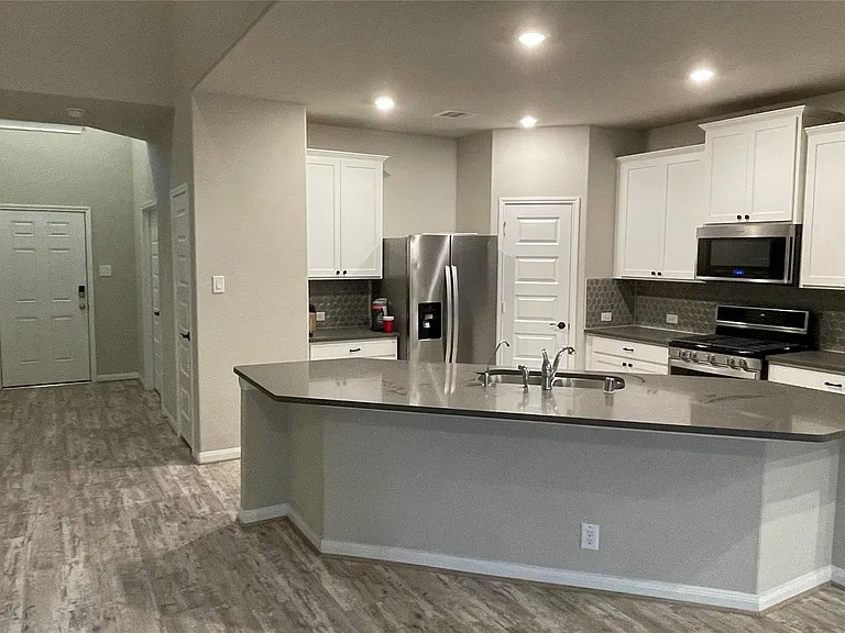 5802 Golden Peak Ln — Photo 5