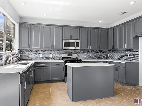 2nd image of 35670 Ridgeland Dr