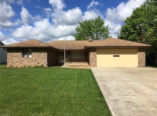 2964 Walter Rd, Westlake, OH 44145