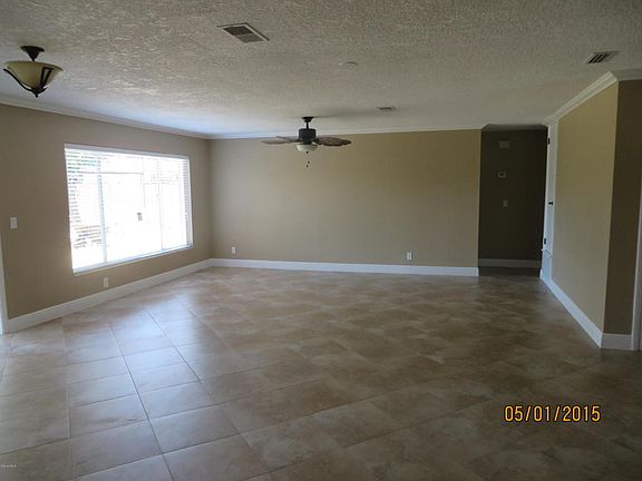 3rd image of 915 Penny Dr