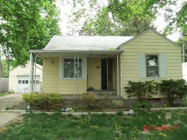 1st image of 2599 Longview Ave
