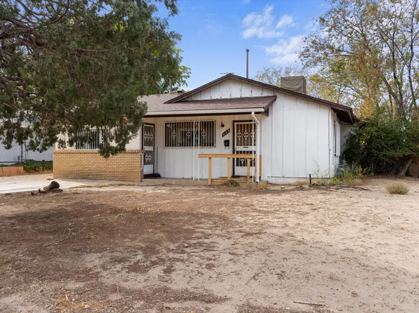 449 Conchas St NE, Albuquerque, NM 87123