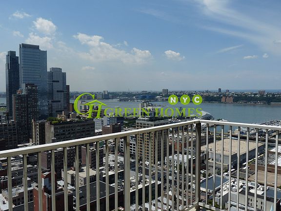 2nd image of 747 10th Ave APT 32G