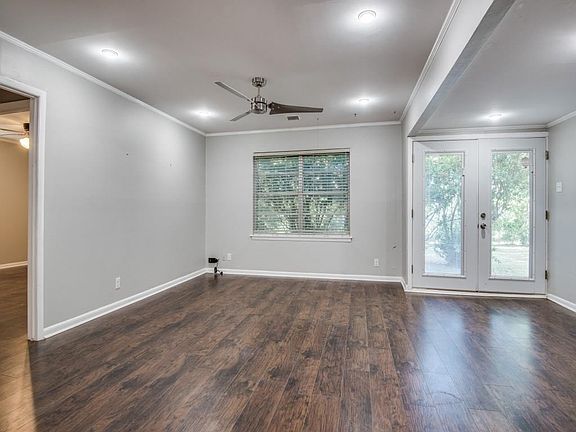 3rd image of 2804 Vassar Dr