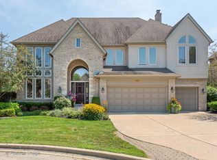 101 Glenbrook Ct, Indian Head Park, IL