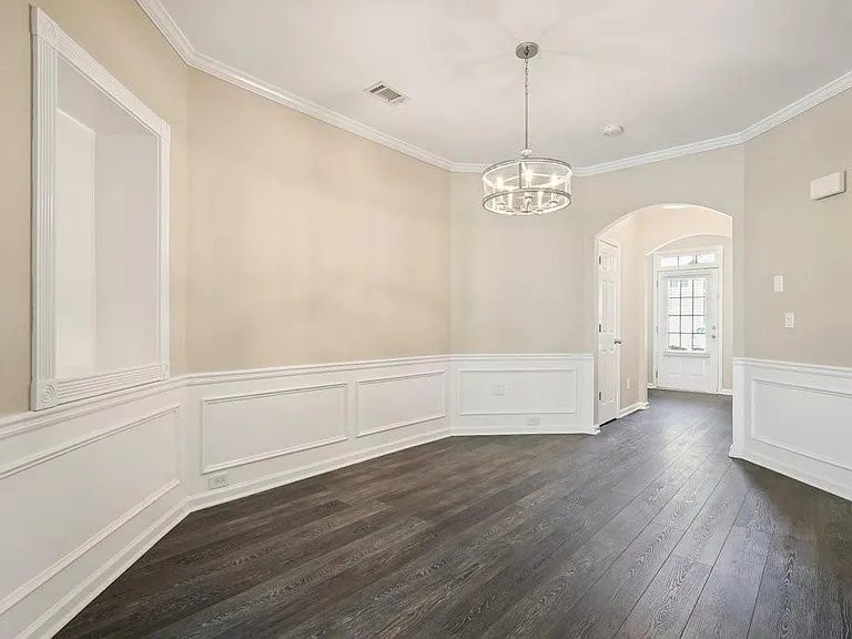 2045 Lakeshore Overlook Dr — Photo 12
