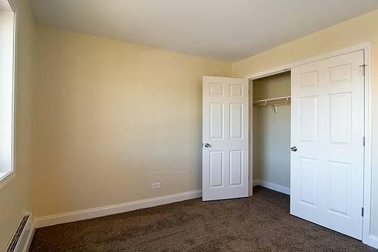 3rd image of 5858 W Fullerton Ave