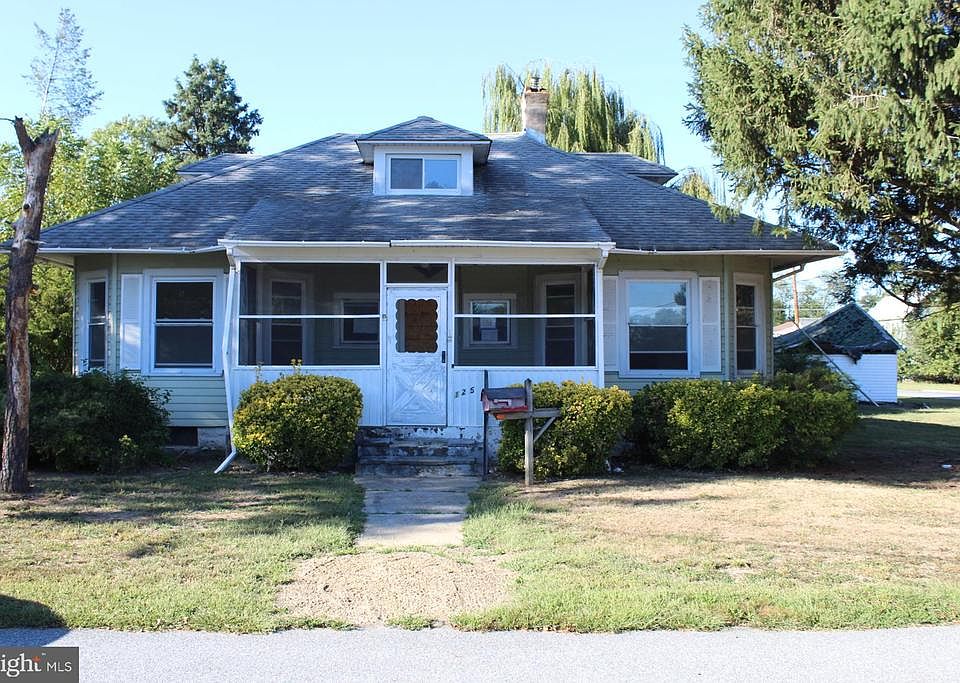 1st image of 125 Crawford St