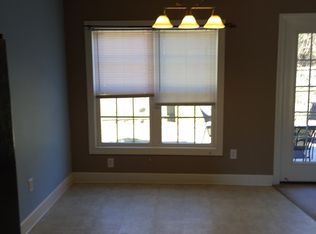 130 Meadowview Dr, New Bern, NC 28562