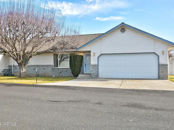 727 S 73rd Ave, Yakima, WA 98908