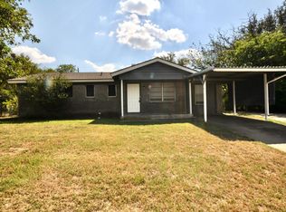 1315 W Ball St, Weatherford, TX 76086