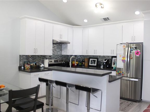 4th image of 4112 Camellia Ct