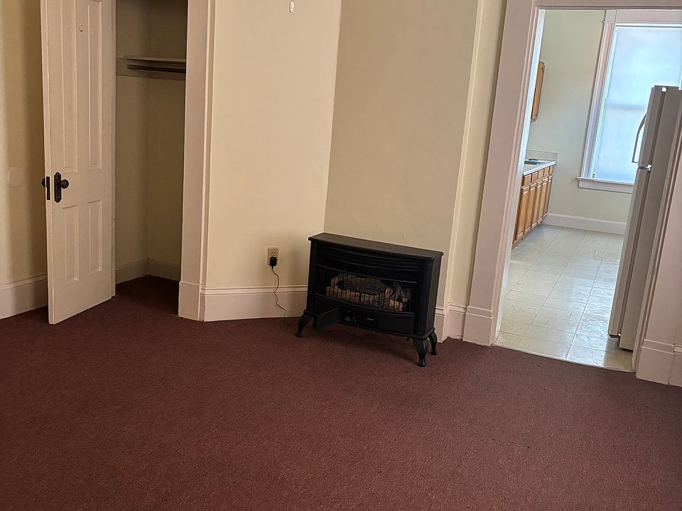 1st image of 837 Main St APT 1
