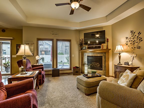 5th image of 16910 Colony Dr
