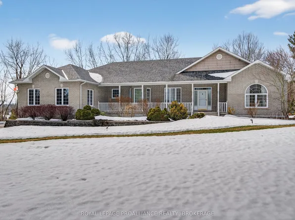 3953 Middle Woodland Dr, South Frontenac, ON K0H 1X0