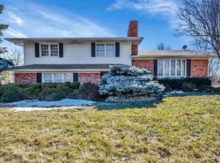 19408 S Nunneley Rd, Clinton Township, MI 48035