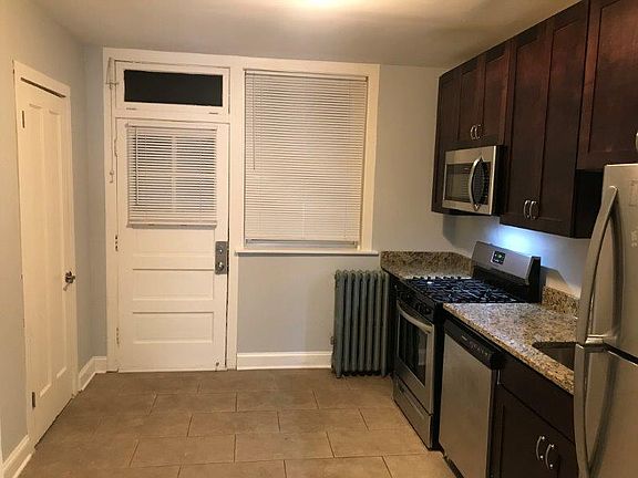 2nd image of 2508 N Leclaire Ave #1