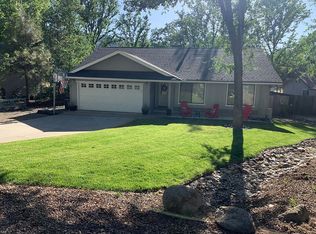 40840 Griffin Dr, Oakhurst, CA