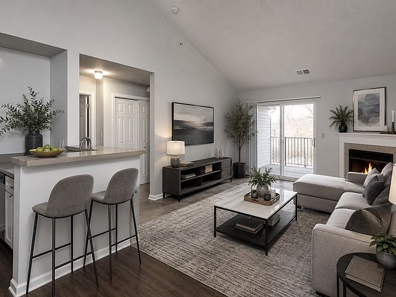 3rd image of 720 Valley View Dr #73209