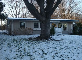 740 Pleasant St, Excelsior, MN 55331