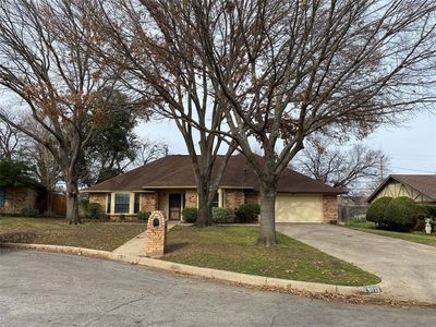 6713 Riviera Dr, North Richland Hills, TX, 76180