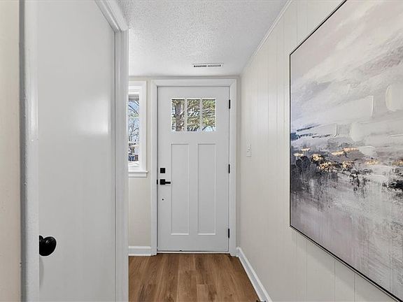 3rd image of 9210 Marsh Ave