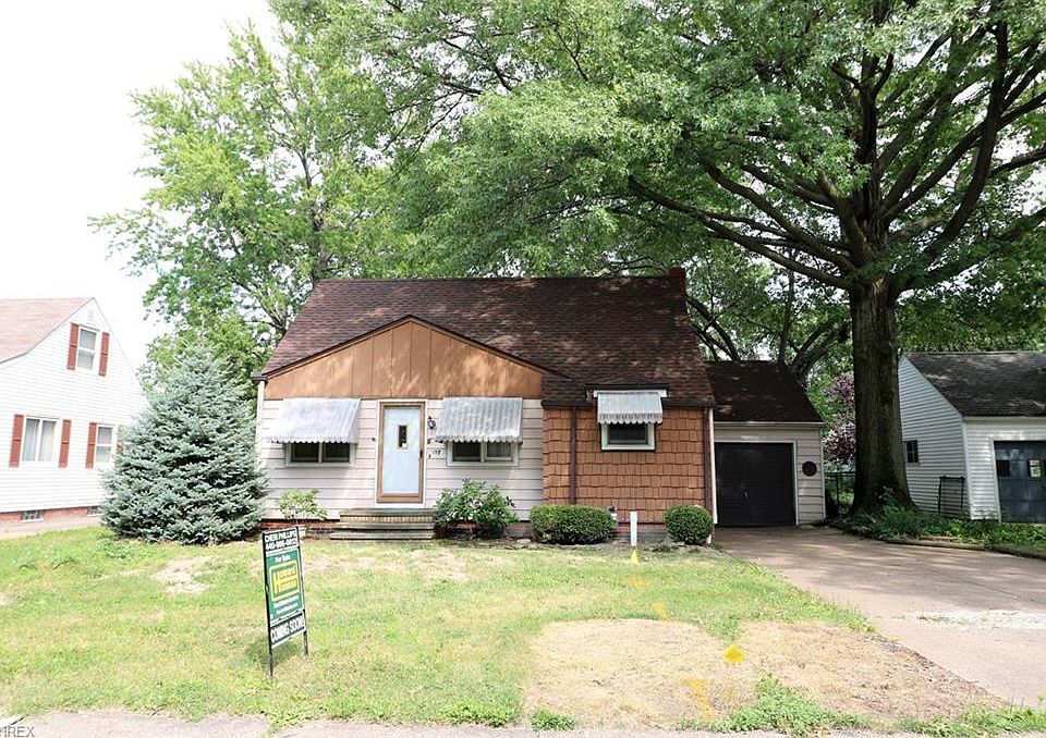 1st image of 155 Parkwood Ave