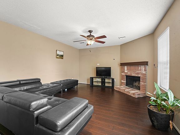 3rd image of 2305 Brinlee Branch Ln