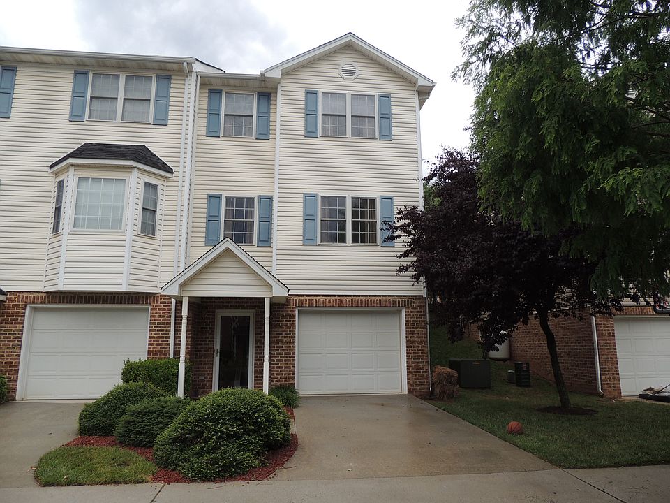 1st image of 707 Wyndhurst Dr