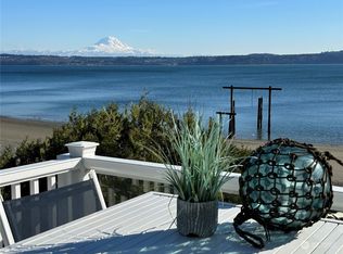 26012 Gold Beach Dr SW, Vashon, WA
