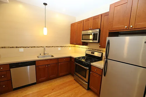 1701 N Point St #203 Photo 1
