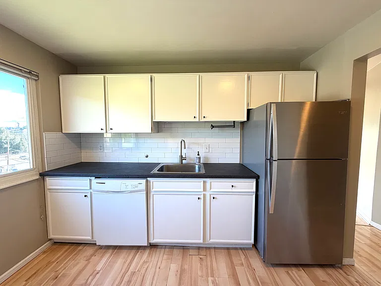 2663 Thorndyke Ave W #402 — Photo 12