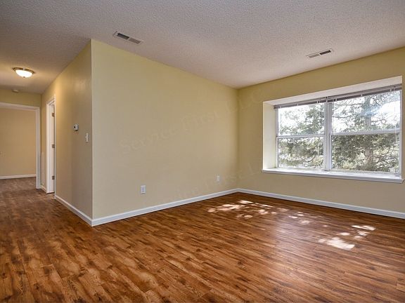 3rd image of 407 Judy St #B17