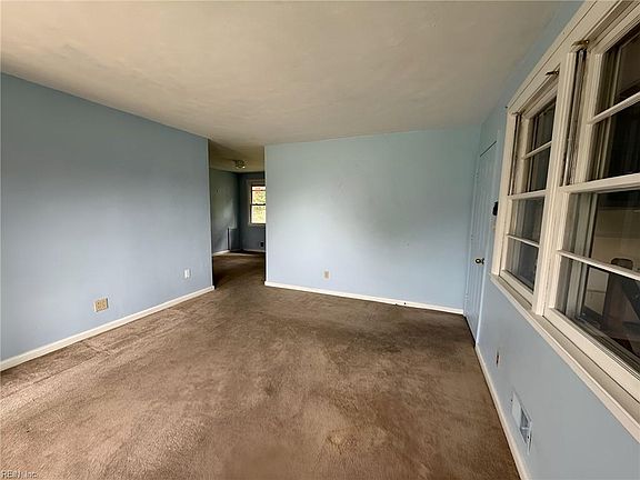 4th image of 1140 Woodland Terrace Dr