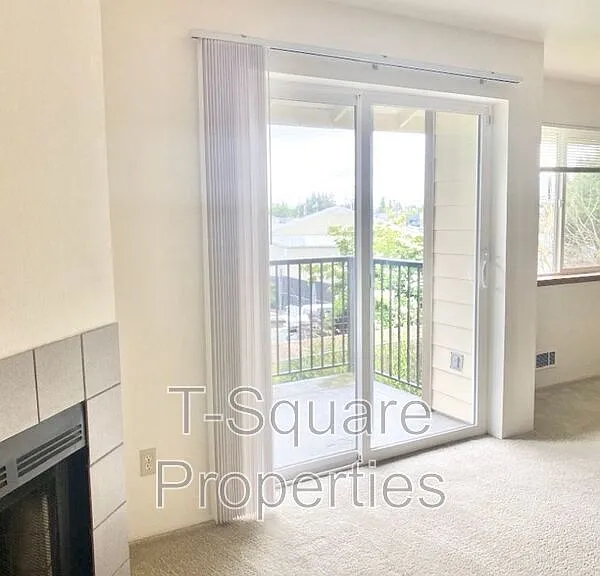 9719 Holly Dr #205 — Photo 3