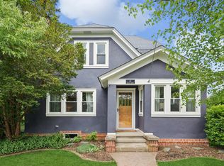 25 Lincoln Pkwy, Crystal Lake, IL 60014