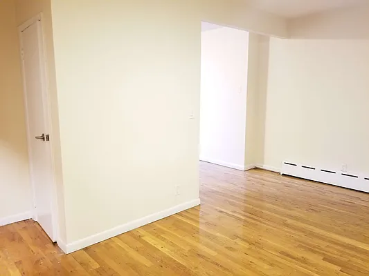 Rented by City Express Realty & Management Corp | media 35