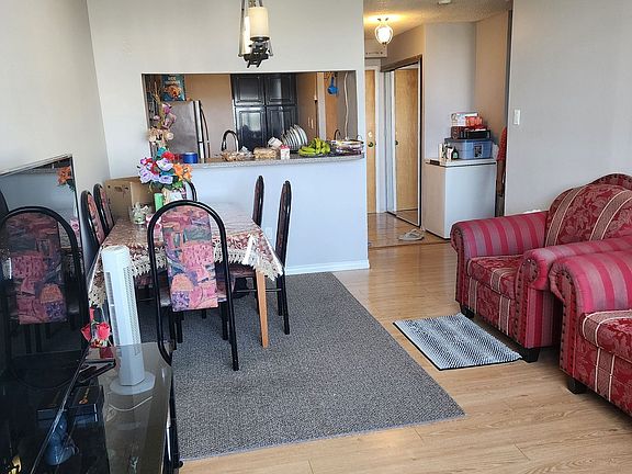 2nd image of 3050 Ellesmere Rd #1004