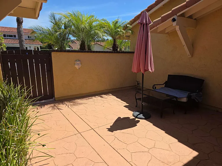 2814 Luciernaga St — Photo 3