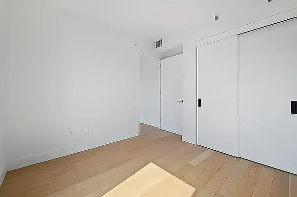 Rented by Living New York | media 35