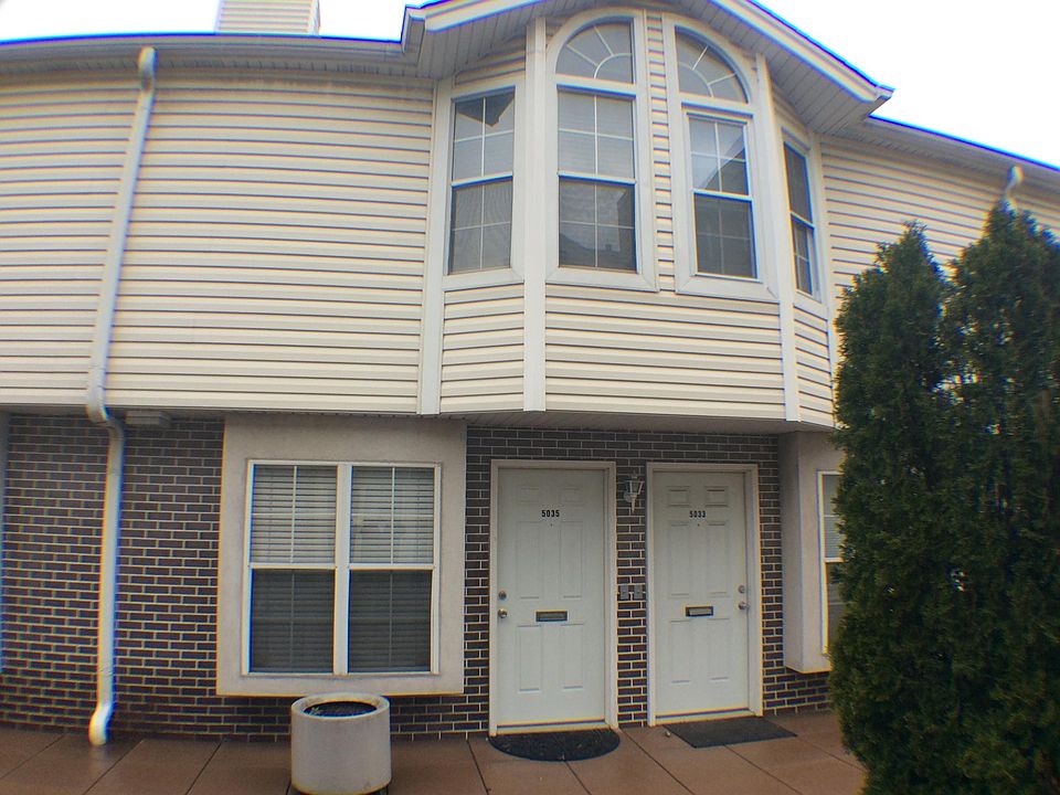 1st image of 5035 Warren St