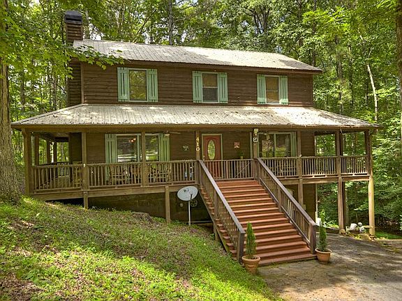 3rd image of 410 Myna Dr