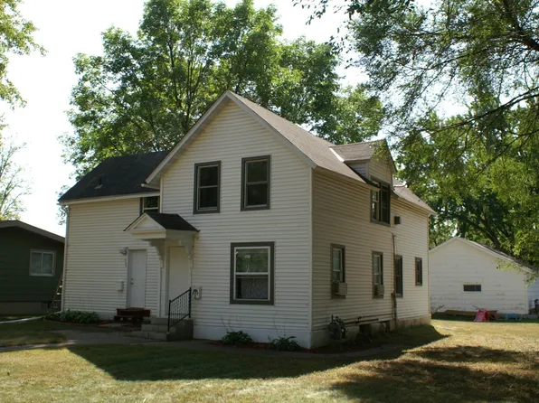242 N 4th St, New Richmond, WI 54017
